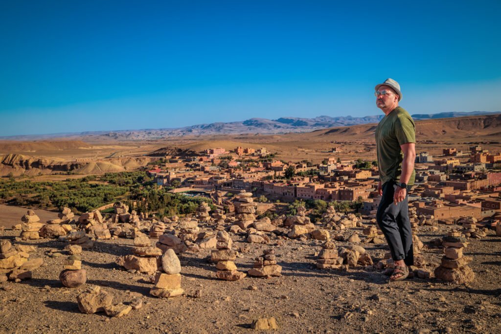 European tourist in Morocco, in the Atlas desert in Aït-Ben-Haddou.
